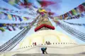 Auf Ihrer Entdecker-Rundreise in der Mini-Gruppe sehen Sie viele beeindruckende Stupas.