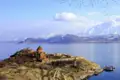 Bei unserer YOUNG LINE TRAVEL Rundreise für Traveller ab 35 Jahren durch die Türkei haben wir einen unvergesslichen Blick über den türkisblauen Vansee, das größte Binnenmeer des Landes.
