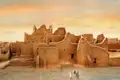 Auf Ihrer individuellen Rundreise nach Saudi-Arabien besuchen Sie auch das Viertel At-Turaif in Diriyah mit seinen Lehmbauten, UNESCO-Welterbe.