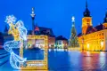 Bei einer Tasse heißer Schokolade können wir uns auf dem Weihnachtsmarkt aufwärmen.
