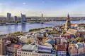 Bei Ihrer Rundreise machen wir einen Rundgang durch Riga, die ungekrönte Hauptstadt des Baltikums. Die Neustadt fasziniert mit einem einzigartigen Bestand an Häusern in feinstem Jugendstil, in der Altstadt leuchten die Fassaden der Kontor-, Gilde- und Bürgerhäuser fast wie neu.