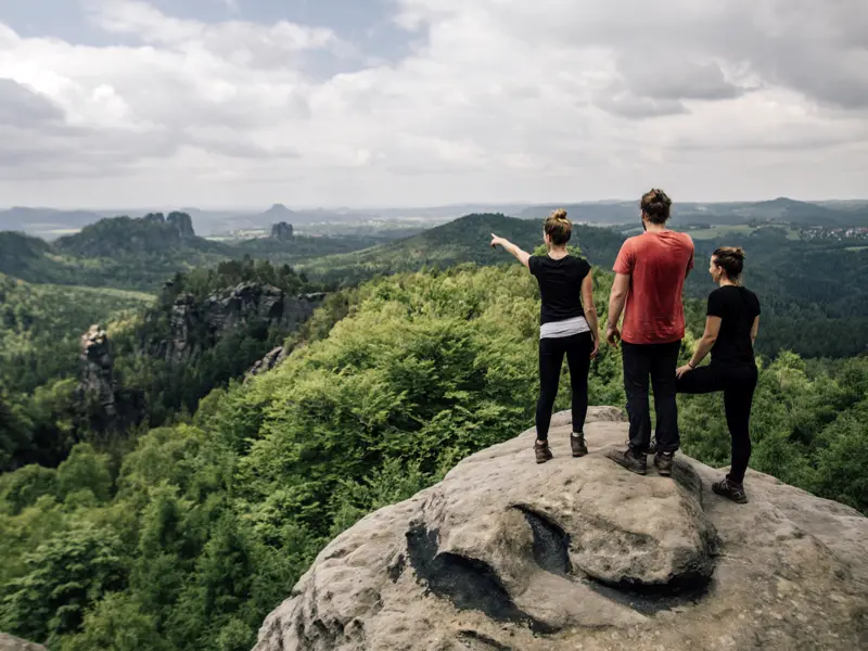 Auf dieser YOUNG LINE Rundreise erklimmen wir auf Stiegen und Leitern die Felsen der Sächsischen Schweiz.
