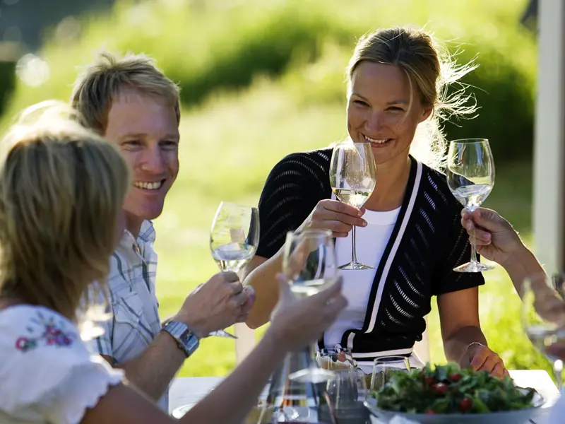 Picknick und ein Glas Weißwein mit Ihren Freunden im Grünen ¿ auch dafür ist auf Ihrer individuellen Rundreise durch Rumänien Zeit.