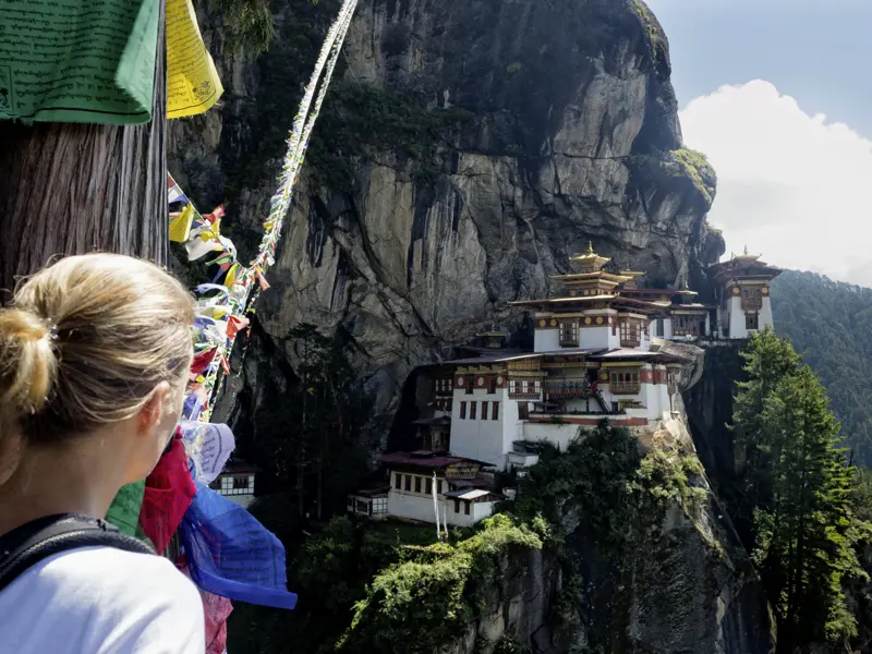 Ein Besuch des Tigernestklosters Taktsang-Lhakhang, eines der meistverehrten Pilgerziele, steht auf Ihrer individuellen Rundreise durch Bhutan natürlich auch auf dem Programm.