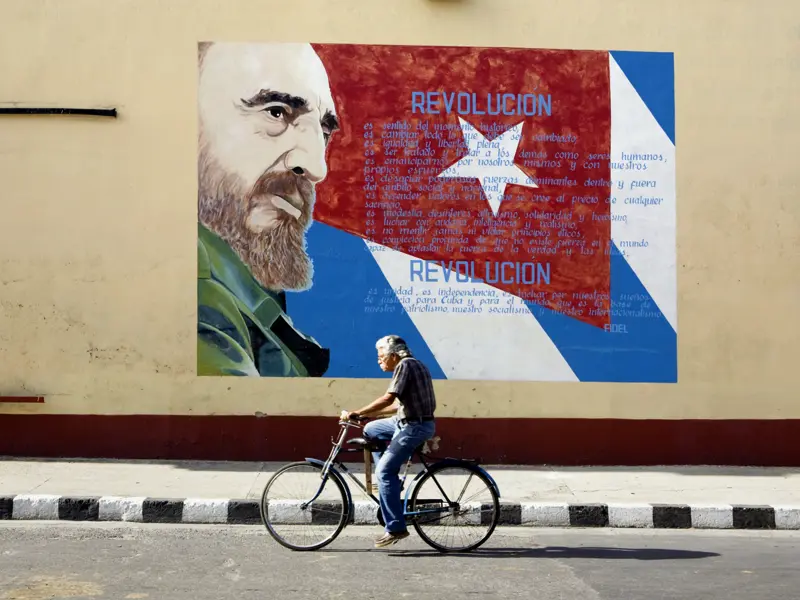Auf Schritt und Tritt begegnen uns in Kuba auch heute noch Fidel Castro und Che Guevara