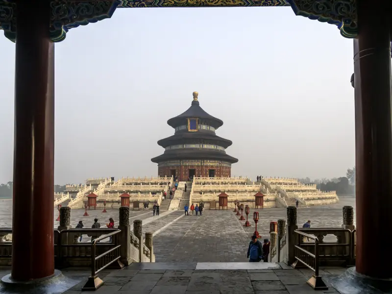 Zur Einstimmung auf Ihre individuelle Rundreise durch China erkunden Sie Beijing. Ihr Scout zeigt Ihnen unter anderem den neuen Sommerpalast, die Verbotene Stadt und den Himmelstempel.