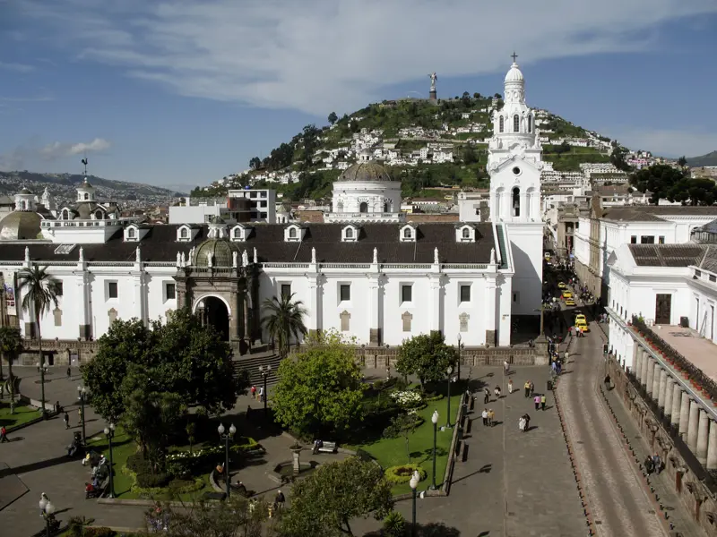 Zum Auftakt Ihrer individuellen Rundreise durch Ecuador erkunden Sie die Hauptstadt Quito mit Ihren Kirchen und Klöstern.