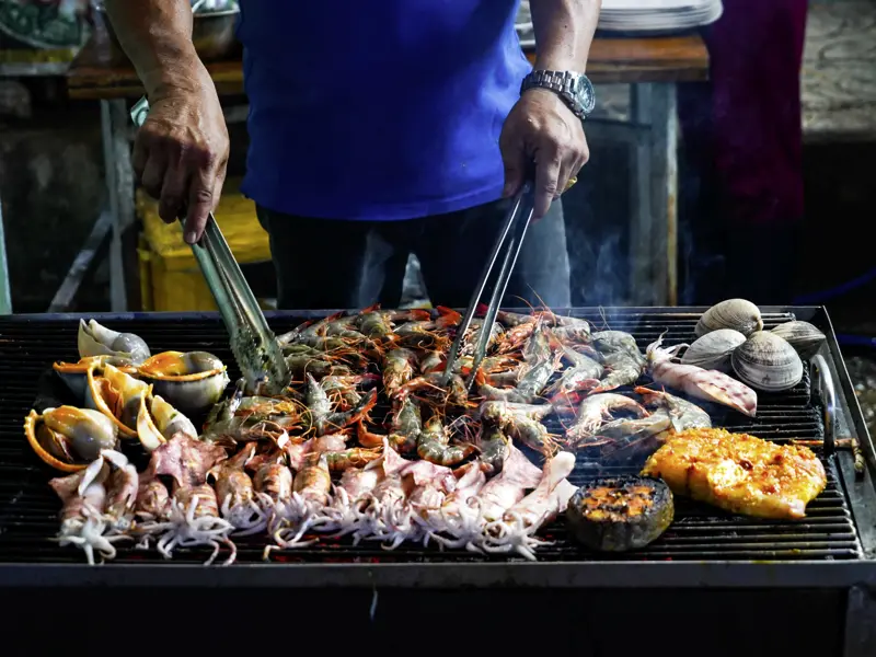 Auf der Tropeninsel Phu Quoc schmeckt das Seafood vom Grill ganz besonders gut!