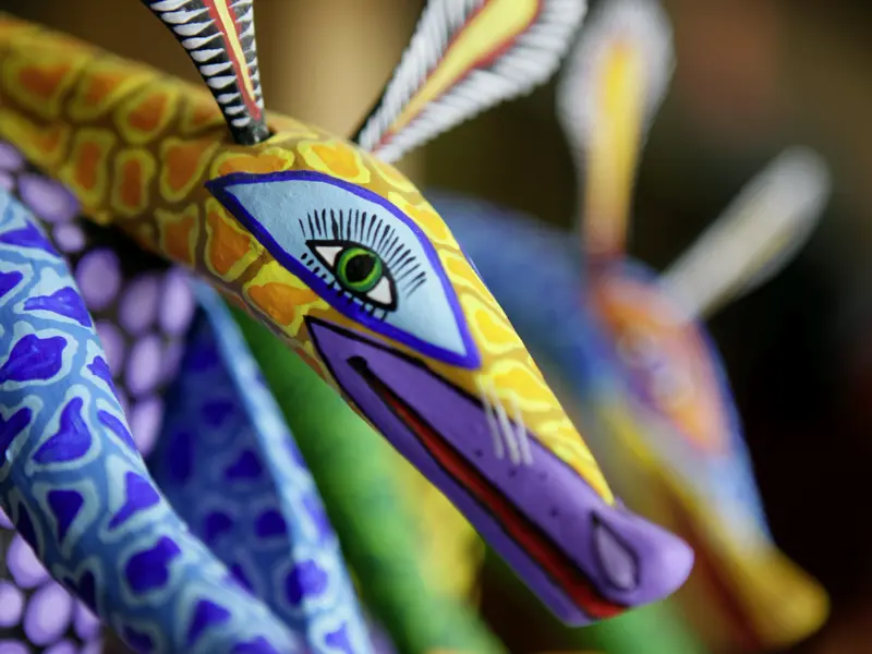 Farbenfrohem Kunsthandwerk begegnen wir auf unserer YOUNG LINE Rundreise durch Mexiko vielerorts.