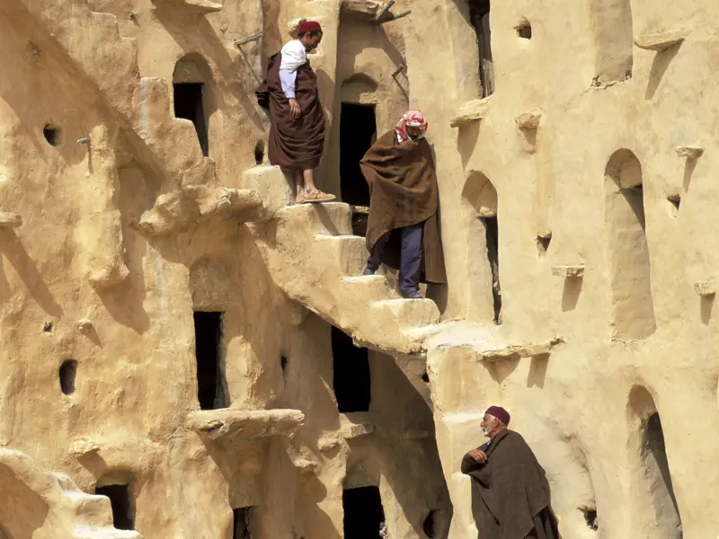 Die Berber errichteten in Tunesien ganze Dörfer aus Lehm - auf Ihrer individuellen Rundreise bekommen Sie das eine oder andere davon zu sehen.