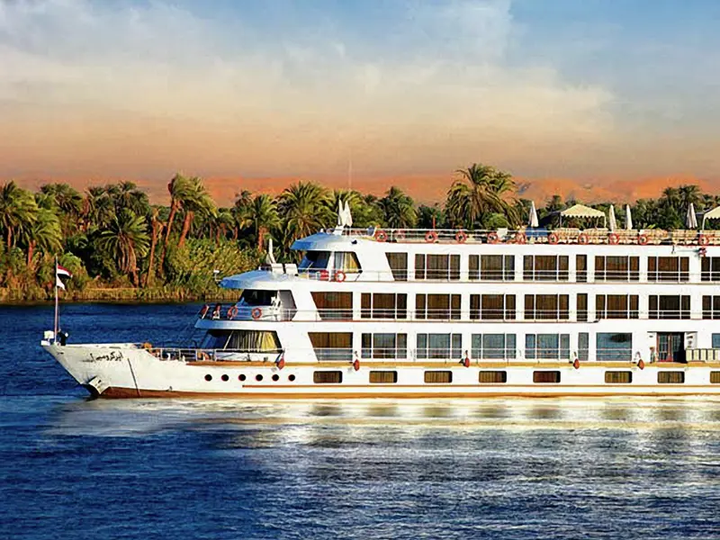 Auf Ihrer individuellen Rundreise durch Ägypten haben Sie die Wahl zwischen Standard-, Premium- und Luxus-Hotels ¿ in der Kategorie Luxus erwartet Sie auf der Nilkreuzfahrt die Sun Boat IV.
