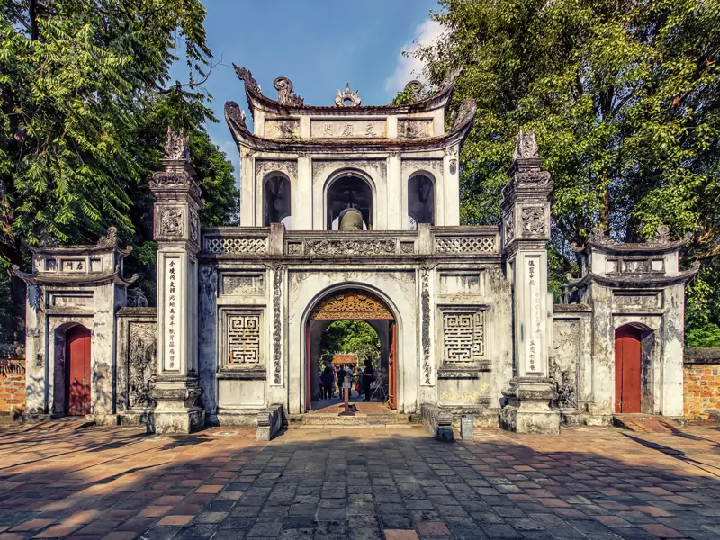 Auf Ihrer Reise durch Vietnam darf der Besuch des Literaturtempels in Hanoi nicht fehlen.