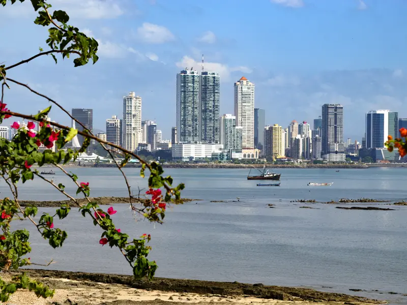 Kontrastprogramm auf Ihrer individuellen Rundreise durch Panama: Neben Naturwundern erwartet Sie in der Hauptstadt Panama-Stadt modernes Großstadtleben.