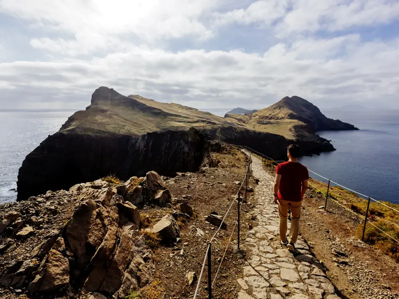 Ein Highlight unserer YOUNG LINE Rundreise nach Madeira ist die Wanderung entlang der zerklüfteten Ostspitze Sao Lourenco.