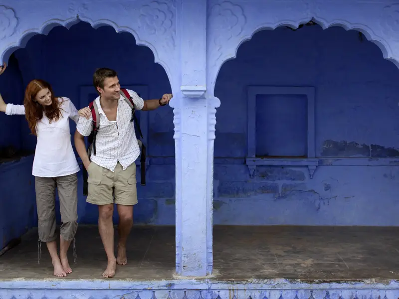 Gemeinsam in der Gruppe entdecken junge Traveller auf dieser YOUNG LINE Rundreise durch Rajasthan auch die "blaue Stadt" Jodhpur.