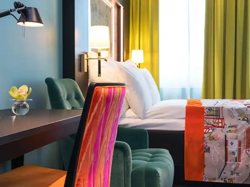 Das moderne Thon Hotel liegt im Stadtzentrum von Stanvanger und bietet bunte, gemütliche Zimmer.