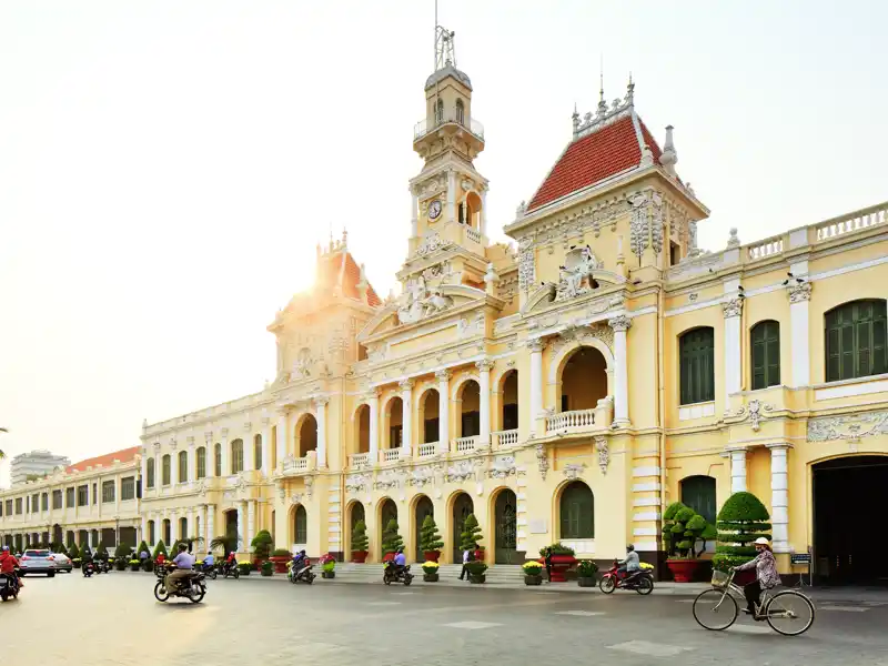 Bei einer Tour durch Saigon kommen Sie auch am alten Posthaus vorbei.