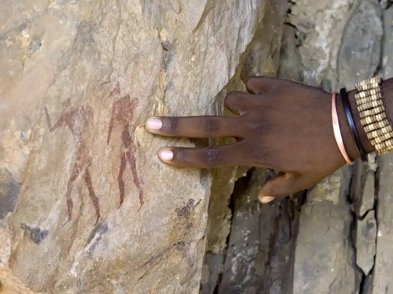 Ein Stück von Namibias Geschichte erzählen die prähistorischen Felszeichnungen in Twyfelfontein.