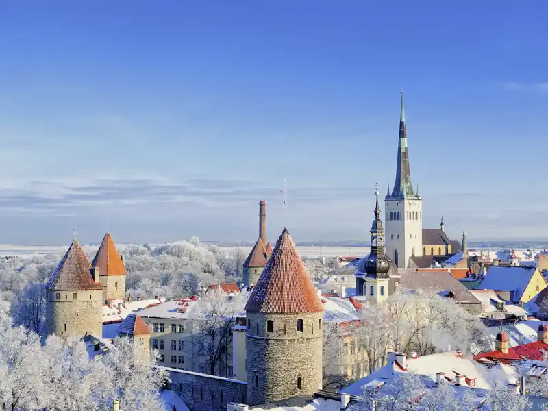 Die bezaubernde Hauptstadt Estlands, Tallinn, ist Ausgangspunkt unserer YOUNG LINE TRAVEL durch den baltischen Staat